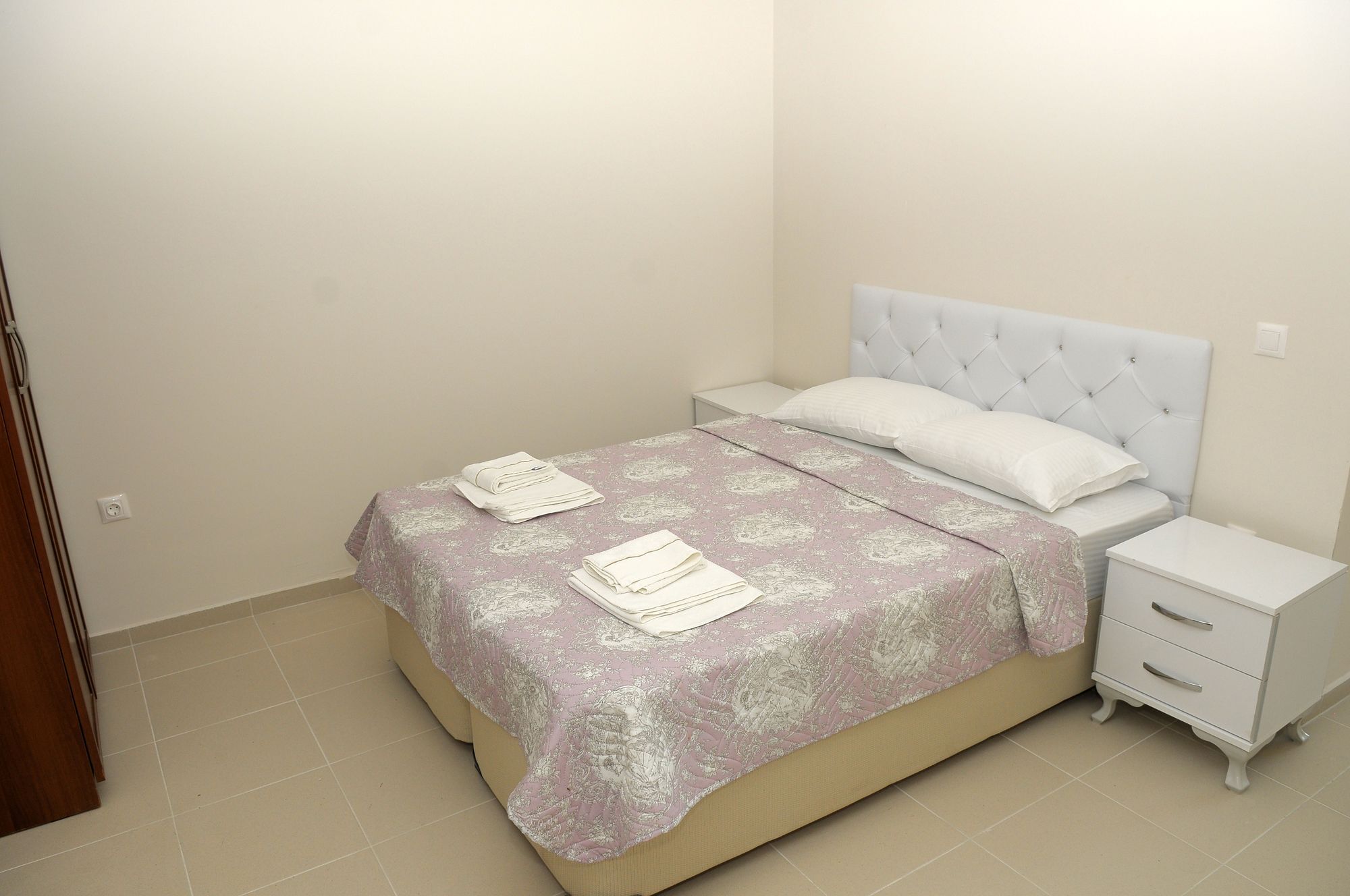 Apartament Saatli *