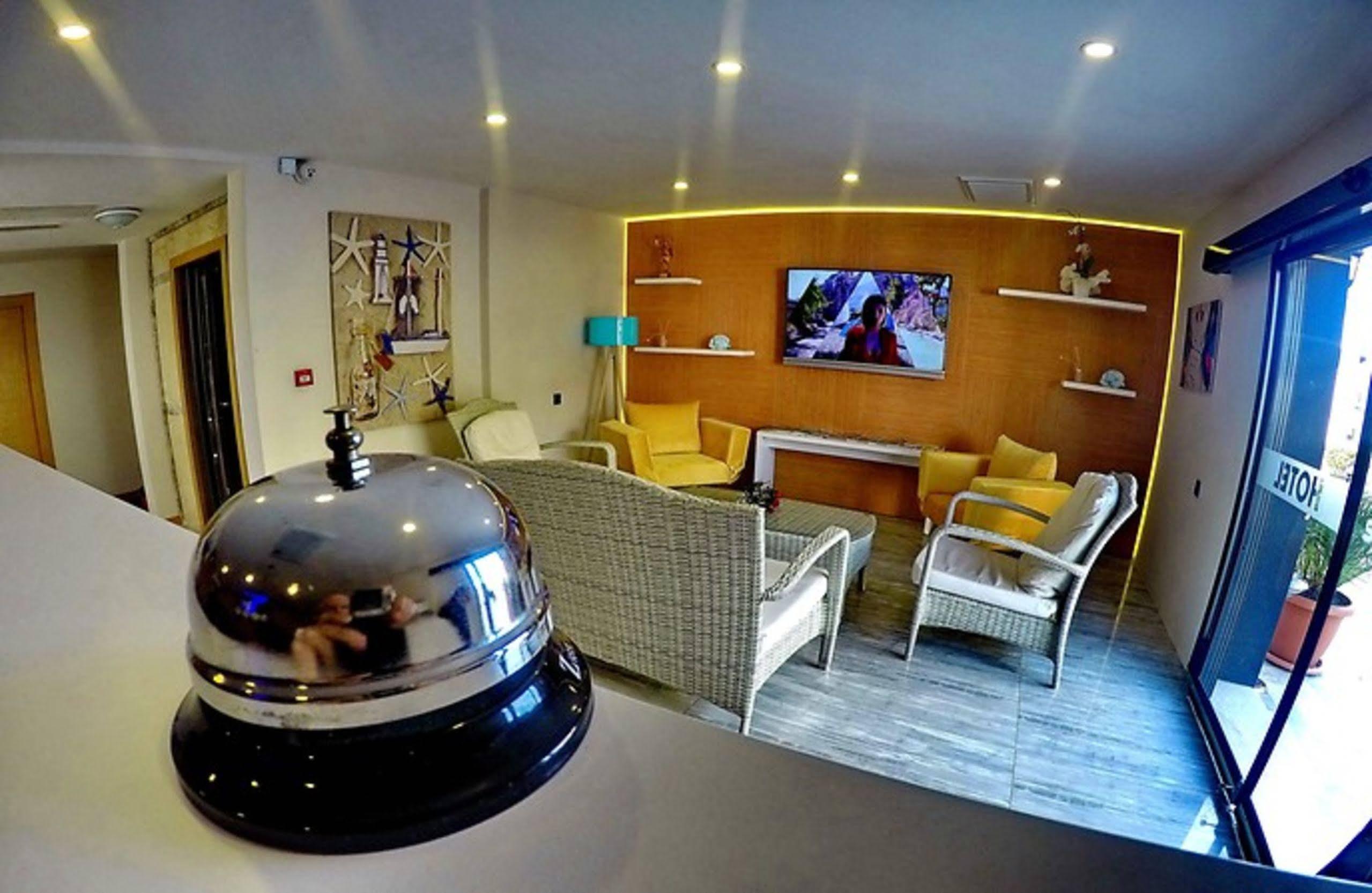 Apartament Saatli *